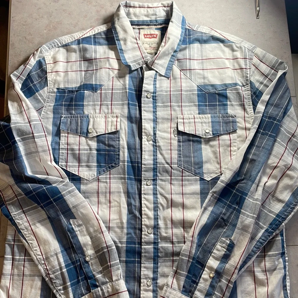 LEVI’S Men’s Long Sleeve Western Style Plaid Pearl Snaps Blue White‎ Red Size M